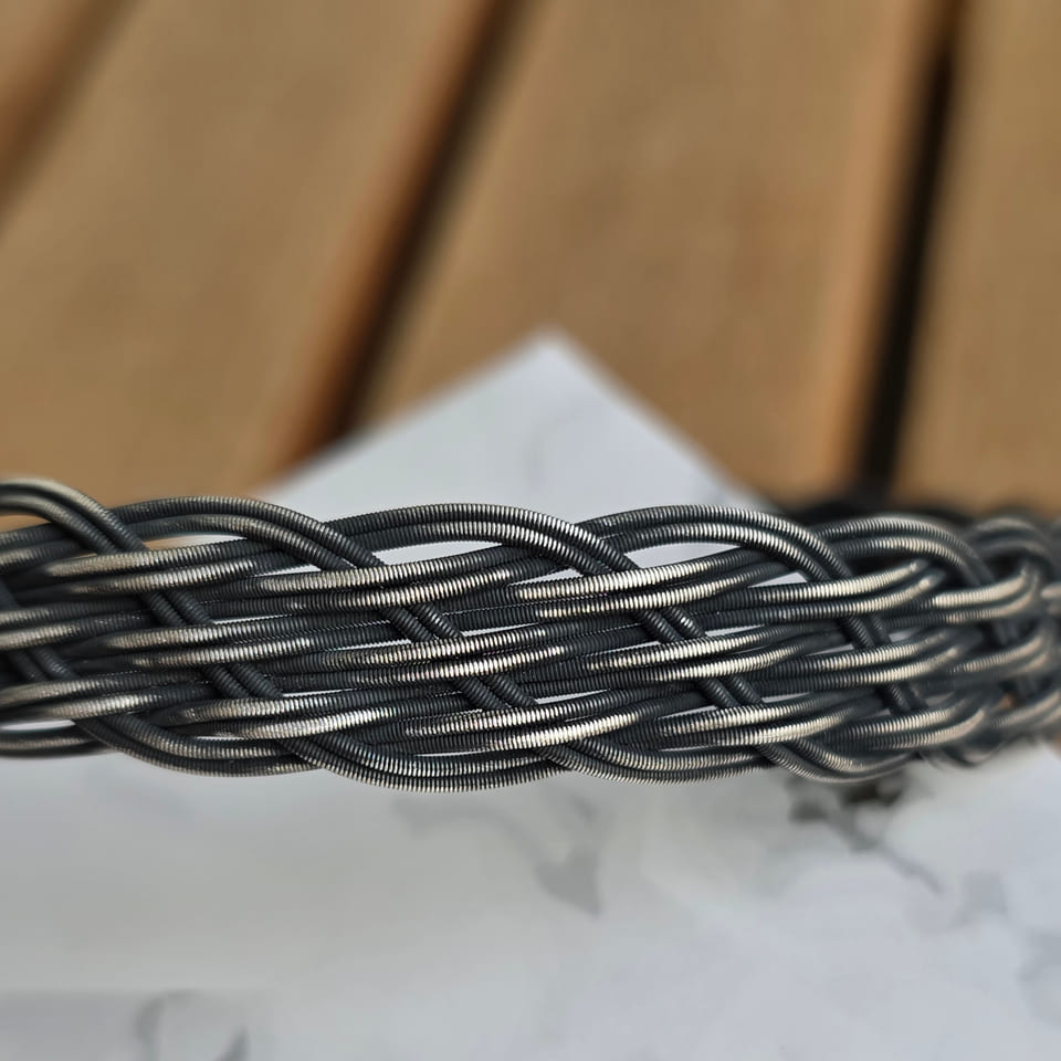 Photograph of the bracelet, view 12